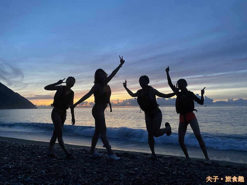 花蓮崇德海灘 SUP 海上仰觀清水斷崖 看日出
