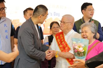 基隆中正區模範父親表揚大會溫馨登場　謝國樑感念父愛無聲守護