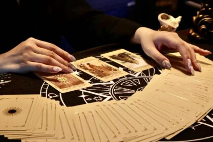 「靈星曦」新時代塔羅：不說玄學　讓你重新認識真正的自己