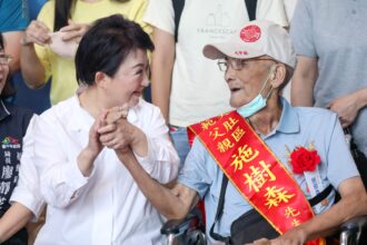 與400位模範父親合照　盧市長：父愛如山、堅韌無畏