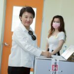 核三重啟公投、台中3選區立委罷免案投票今登場 盧市長赴健行國小投票