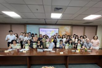 中市地稅局首創手繪×AI漫畫書　趣味防貪指引登場