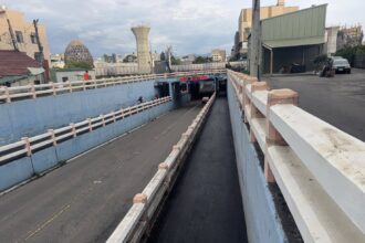 嘉市文化路地下道路面完成鋪設　提升機車行車舒適與安全