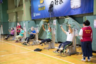 國人平均壽命80.77歲創新高　男性77.42歲、女性84.30歲