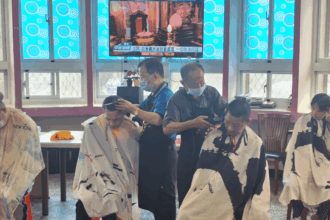 超熱血工會行善團　新北髮藝造型工會八里療養院義剪　風雨無阻11年