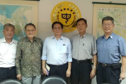 紀念抗戰勝利與台灣光復八十週年!　管中閔訪中華戰略學會理事長李本京達共識:擴大交流合作　共同傳遞中華民國歷史記憶