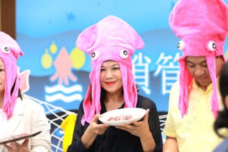 邱佩琳戴鎖管帽代言　基隆鎖管季8/24碧砂漁港登場