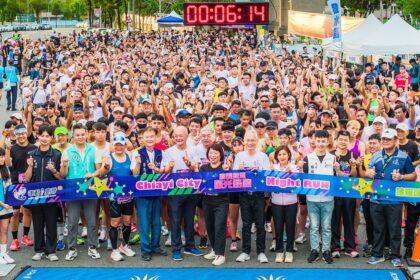 黃敏惠為雙潭星光路跑鳴槍　跑友揮汗感受「嘉義之肺」魅力