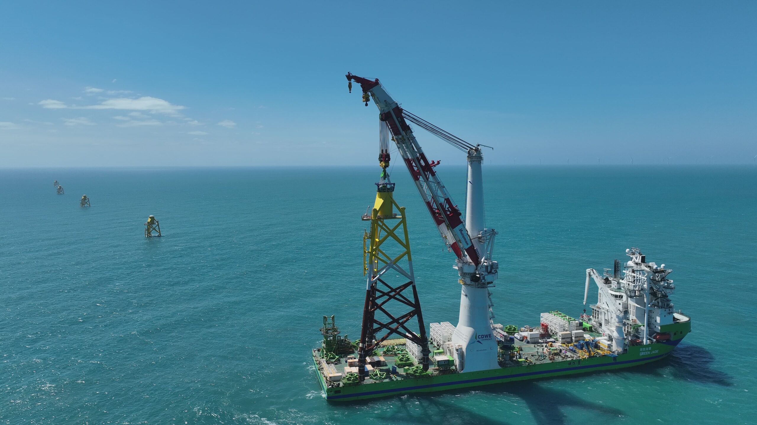 台船環海公司今宣布完成73座套管式水下基礎安裝進度，水下基礎項目提前全數完工。台船公司提供