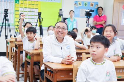 4年8億打造新北新校園　侯友宜:課桌椅、置物櫃、飲水機全面升級