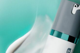dermalogica德卡推出「純淨抗痘水凝乳」維持穩定的肌膚狀態