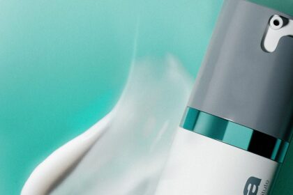 dermalogica德卡推出「純淨抗痘水凝乳」維持穩定的肌膚狀態