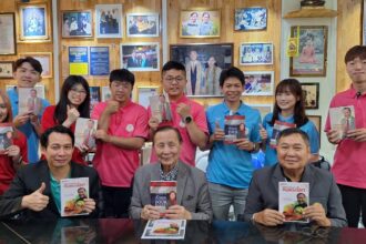 中原大學資管系 AI 與 VR 課程翻轉學習體驗　深耕泰國坤敬九年成果豐碩