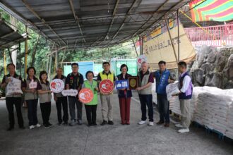 八里龜馬山紫皇天乙真慶宮 捐贈白米8,000斤　助弱勢家庭