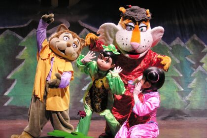 劇場走進中市海線校園！　學童近距離感受藝術魅力 實踐文化平權與藝文扎根