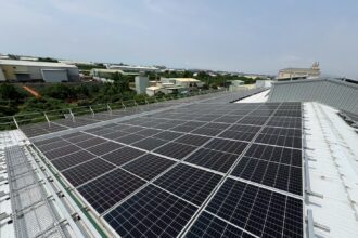 投資光電屋頂省電又減碳！　中市府114年獎勵屋頂設置光電計畫開跑 最高補助30萬元