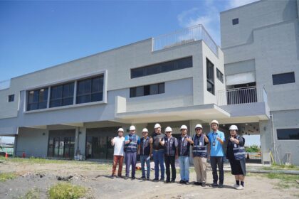 梧棲三里聯合活動中心首度亮相　建設局長視察：力拚115年上半年完工