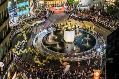 百人巨龍九子陣現身！嘉義城隍夜巡　噴水圓環晚間高潮迭起