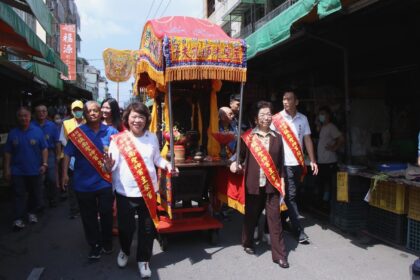 嘉義市迎孔繞境　黃敏惠為花蓮祈福、集結民間力量同援花蓮