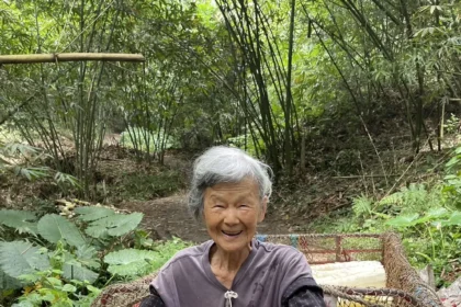 全村最年長筍農！雲林91歲曾阿嬤的「超狂」日常：凌晨開搬運車上山採筍