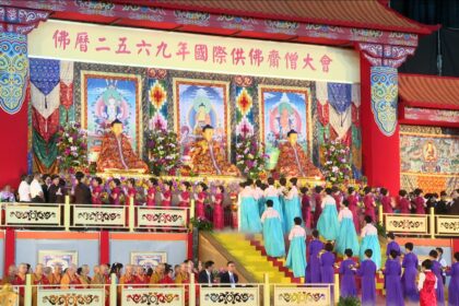 6000位僧眾四海雲來集—林口「國際供佛齋僧大會」嚴審戒牒，立規矩