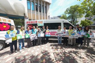 9人小巴進社區　高雄紅60區間公車啟航　通勤轉乘更便利