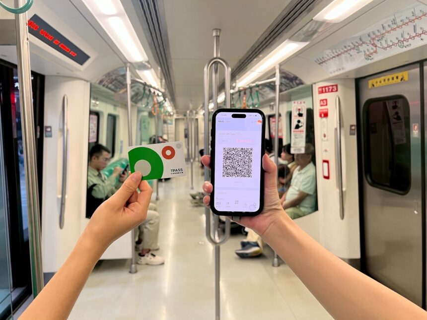 「是誰？」高雄市TPASS月票　第200萬套幸運得主　享一年免費搭乘