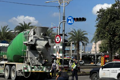 水泥預拌車轉彎疑視線死角　輾斃75歲單車婦人