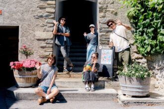 《嗨！營業中》第六季首集直飛瑞士 化身卡通阿爾卑斯山上的少女