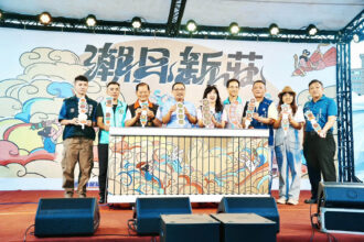 首屆潮月新莊熱鬧登場 侯友宜親臨開幕帶領市民歡慶中秋