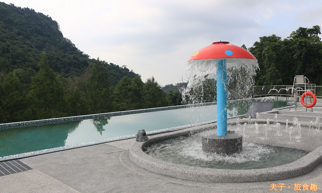 台南關子嶺 森之湯脈衝SPA親子水樂園 山林泳池相成映 泡湯戲水親子同樂 台南關子嶺 森之湯脈衝SPA親子水樂園 山林泳池相成映 泡湯戲水親子同樂