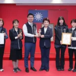 讓世界看見客庄！ 《聽看台中客》半年刊摘下英國設計金獎　將台中客家故事送上國際舞台