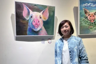 用畫筆傾聽毛孩心聲！　郭曉君「我的畫，毛孩的話」港藝溫暖登場