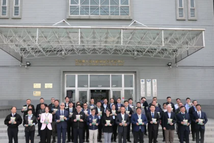 副總統蕭美琴再度訪視亞創中心　無人機國家隊