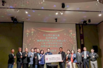 新北不動產代銷公會偕佳榮泰廣告送暖　合捐40萬元支持新北家外安置兒少計畫