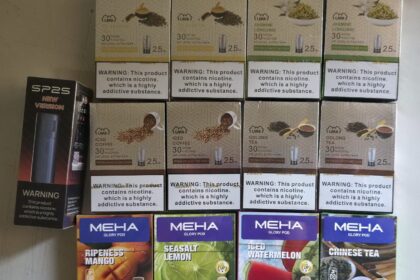 春節加強邊境管控 海巡基隆港科技聯防查獲違規電子煙