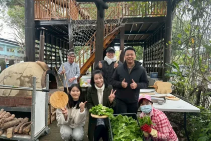 泥土與AI的溫柔對話 桃園市中興國小親師生共築科技農園夢