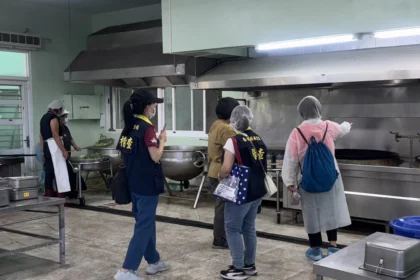 臺東縣嚴格把關校園午餐食安　縣屬學校聯合稽查全數改善完成
