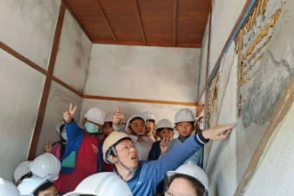 莿桐饒平國小舊宿舍修復再利用工程工地展教育推廣 翻轉學習想像　小學生走進歷史建築工地了解未來活化再利用