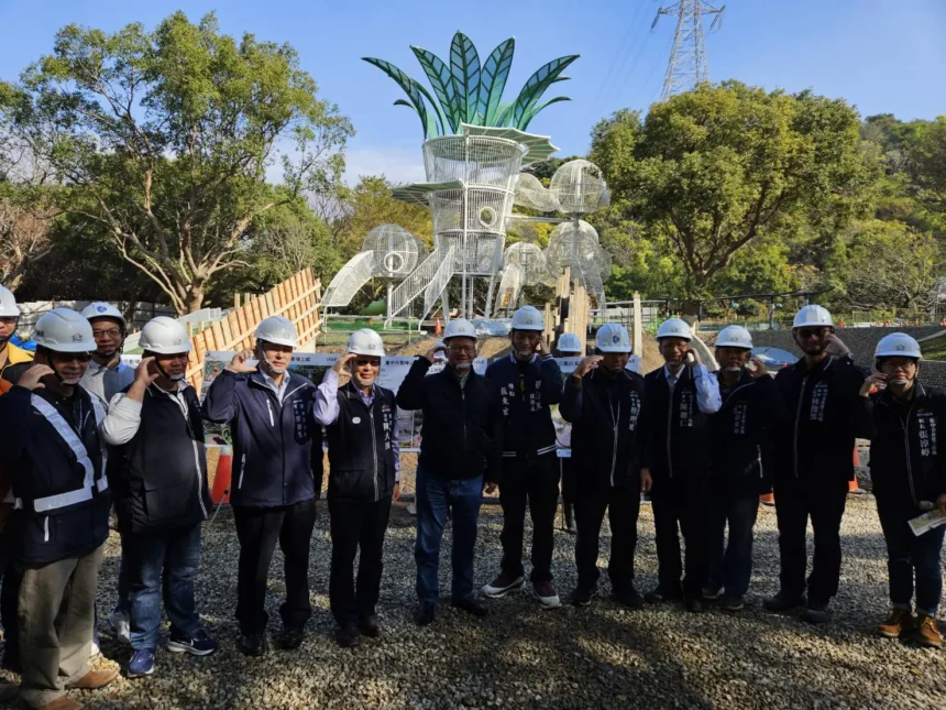 全國單一場域溜滑梯數量最多公園即將完工 就在清水鰲峰山公園 張清照議長大力爭取 　讓大人、小孩新增「放電」地點