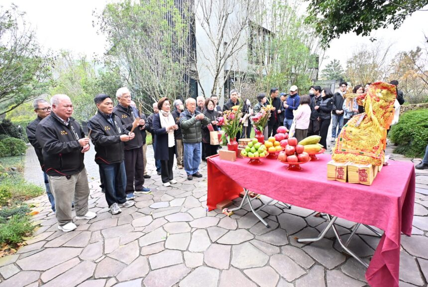 蔡其建董事長善心捐助伸港福安宮媽祖園區　赴苗栗迎回3尊神像邁向新里程碑
