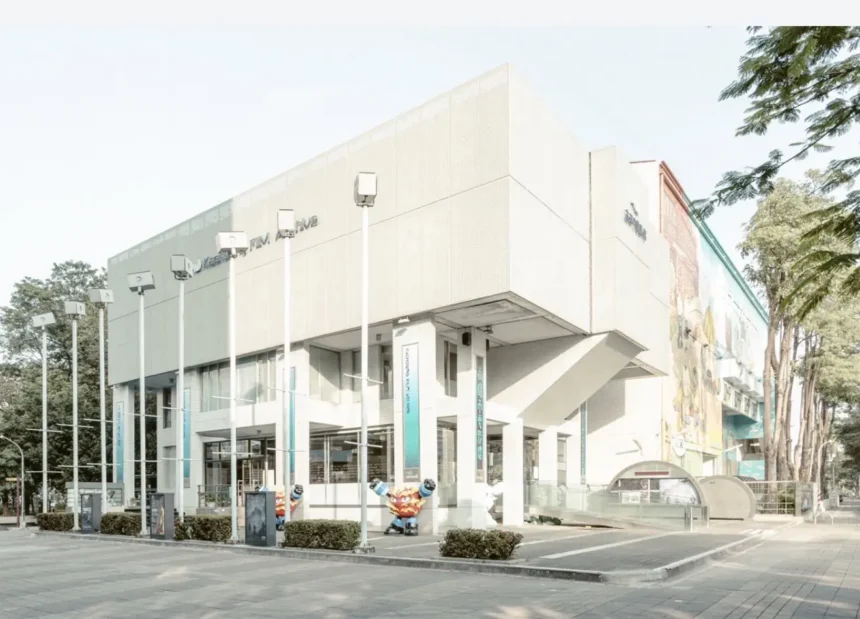 高雄電影館新春強片揭曉 　 Alex Honnold 徒手登上台北 101 掀熱潮 　經典再現《極限攀登》VR 春節特典登場