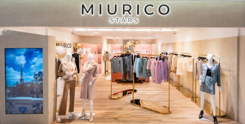 直播電商傳奇 MIURICO 自創女裝品牌挺進時尚核心！台北遠百信義 A13 盛大開幕