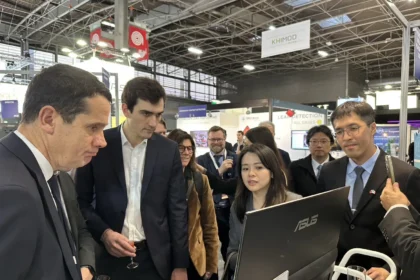 台灣氫能巴士躍上國際　氫谷動能聯手研華、東元電機拓展歐洲布局