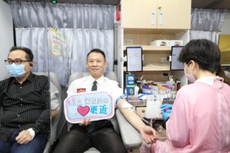 嘉義市消防局城隍廟辦祈福捐血　局長郭立昌宣布4大消安補助政策