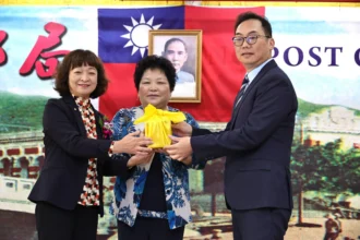 基隆郵局新卸任局長交接　林賽萍榮陞總公司、吳聰明接棒
