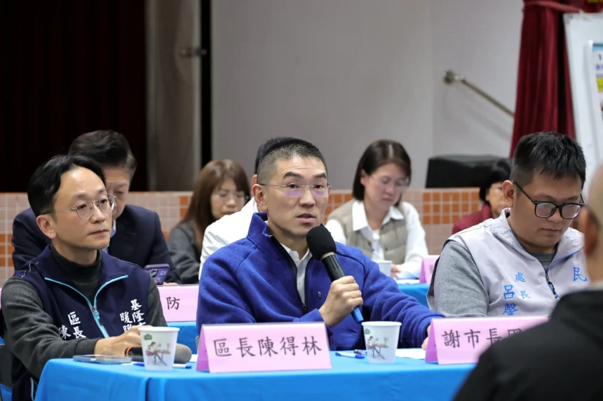基隆公民座談走入暖暖　謝國樑率局處主管面對面回應在地需求