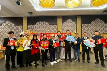 松嶺展溫情　好茶送家扶　南投縣松嶺鬥茶協會捐贈茶葉傳遞愛心26年不間斷