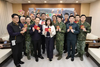 春節前夕敬軍送暖　邱佩琳感謝國軍堅守崗位守護家園