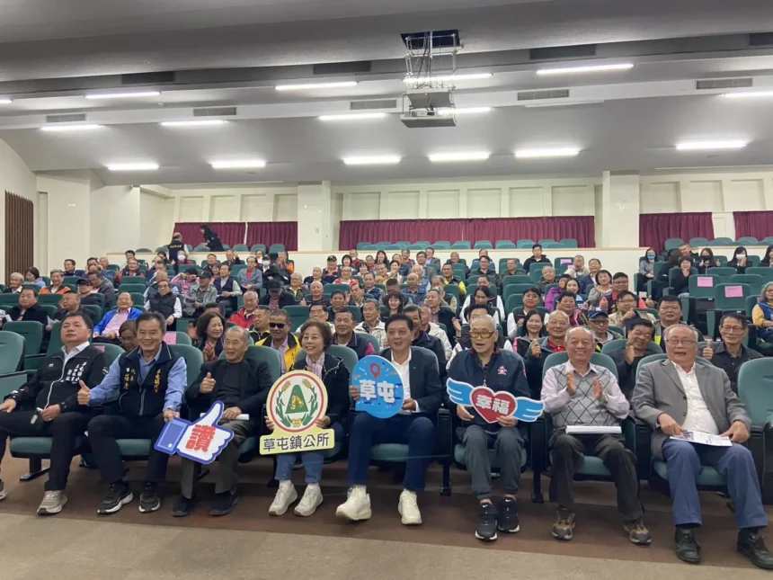 就任一周年施政成果豐碩　簡賜勝鎮長打造宜居草屯